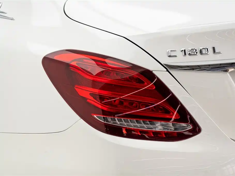 Mercedes-Benz C-Class 2016 — фото 11