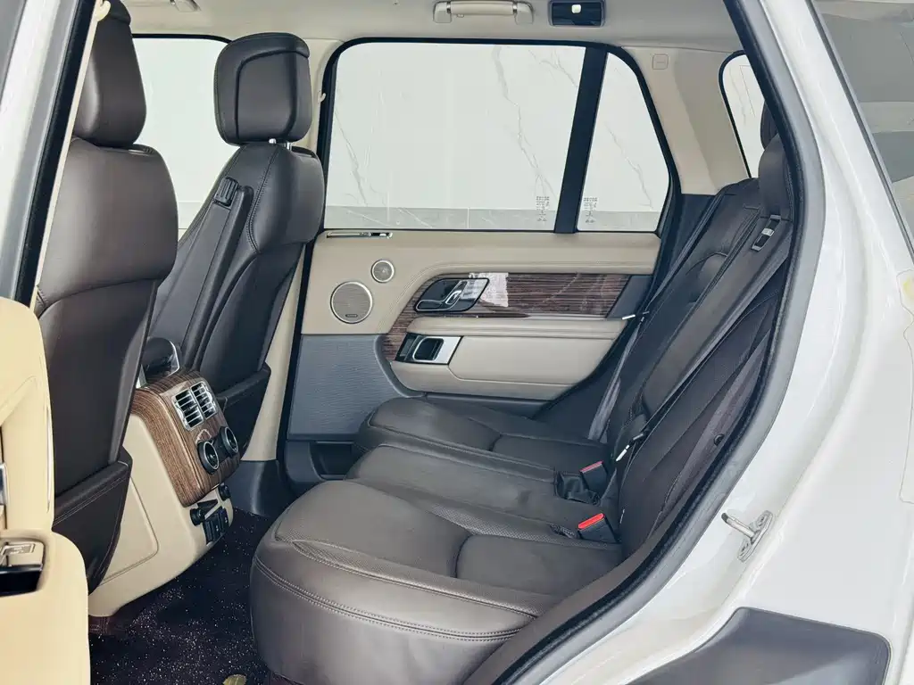 Land Rover Range Rover 2018 — фото 15