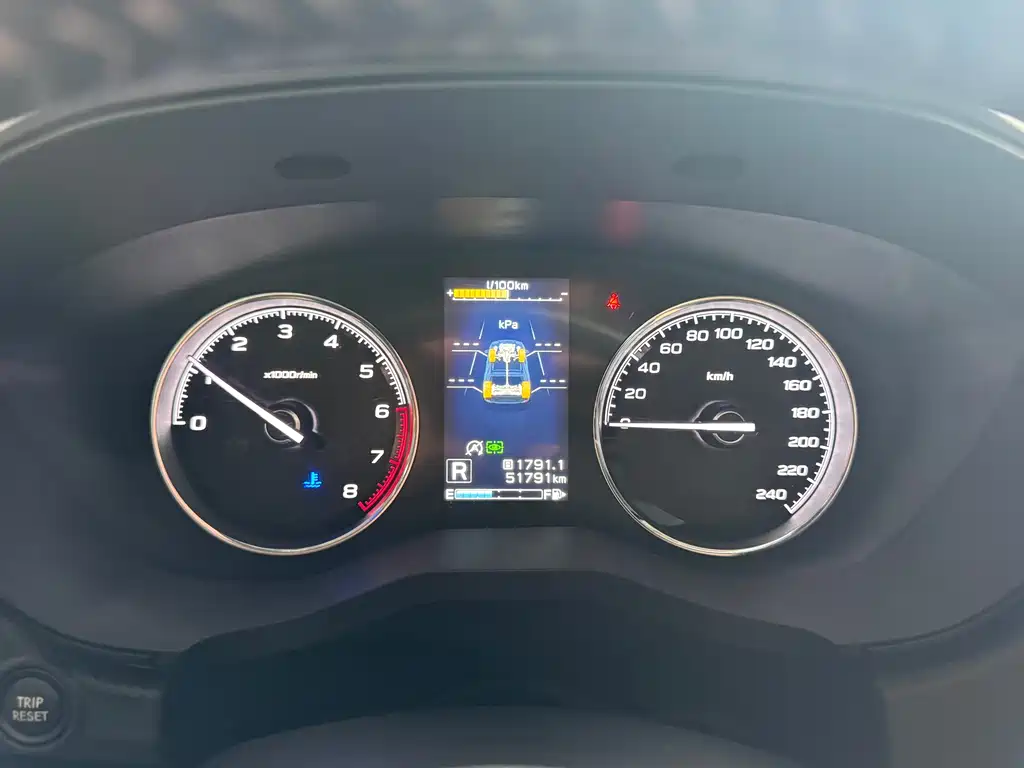 Subaru Forester 2022 — фото 20