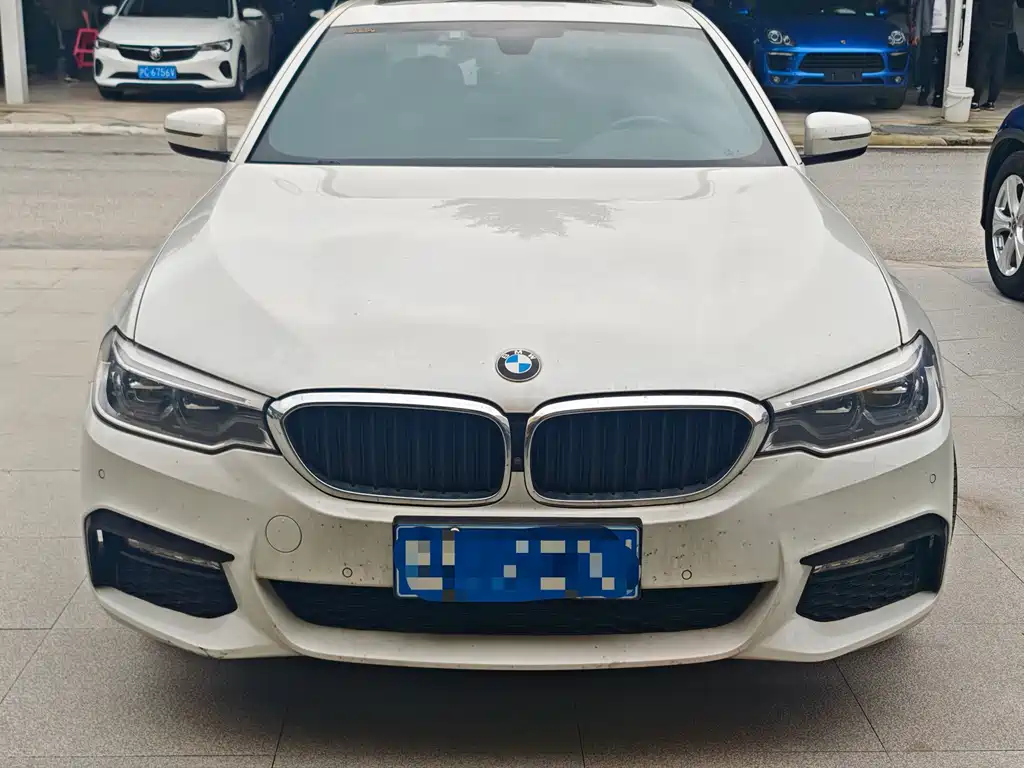 BMW 5 Series 2018 — фото 2