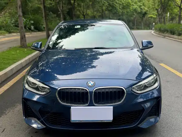BMW 1 Series 2021
