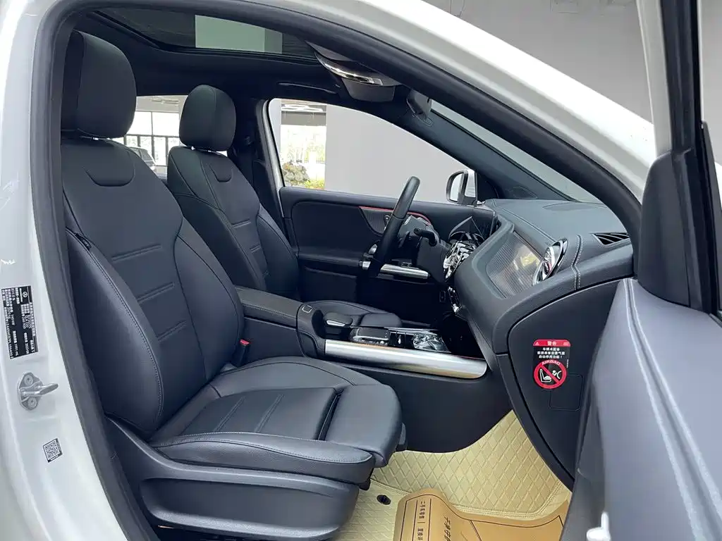 Mercedes-Benz GLA 2023 — фото 17