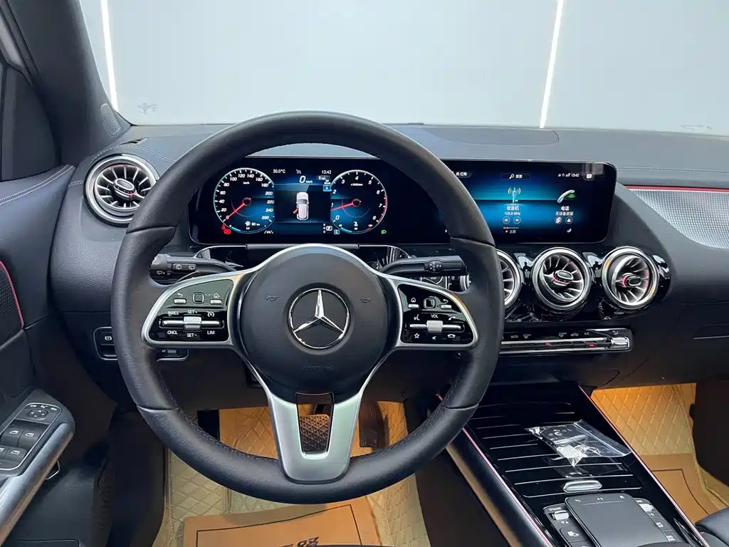 Mercedes-Benz GLA 2023 — фото 25