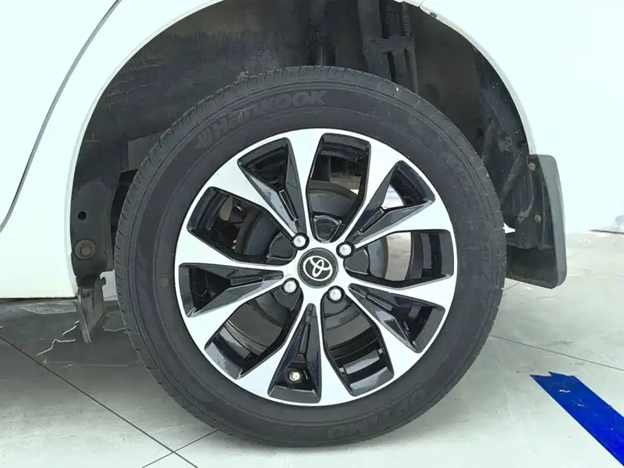 Toyota Yaris L 2018