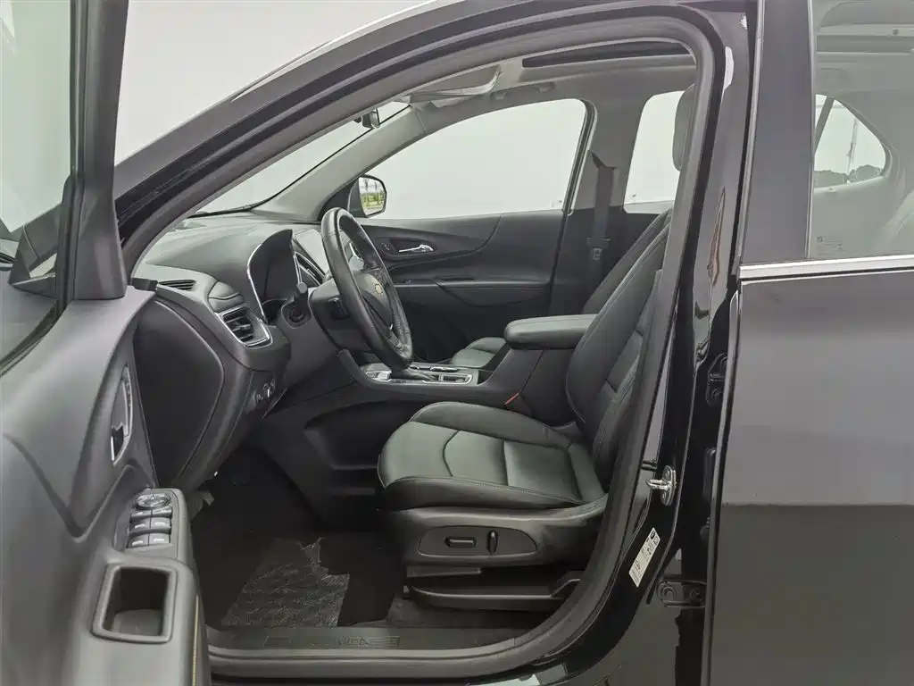 Chevrolet Equinox 2018 — фото 10