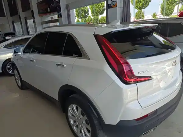 Cadillac XT4 2021