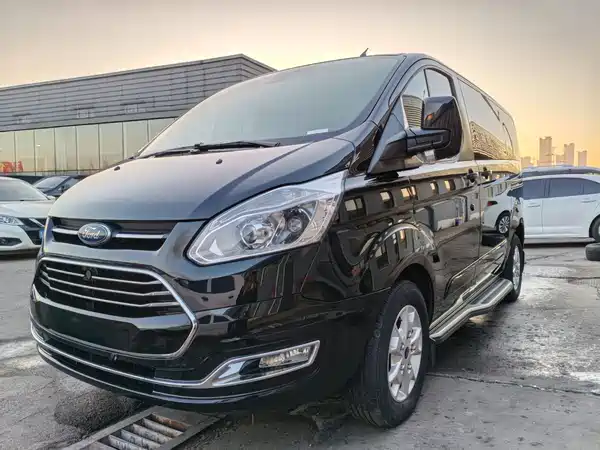Ford Tourneo 2021