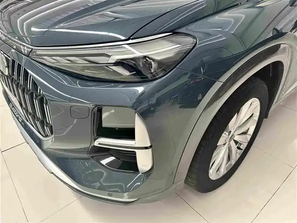 Audi Q6 2024