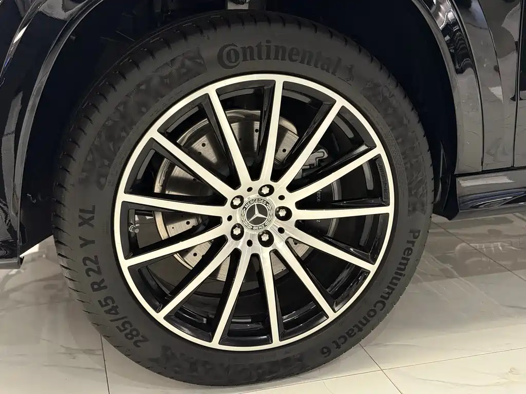 Mercedes-Benz GLS — фото 10