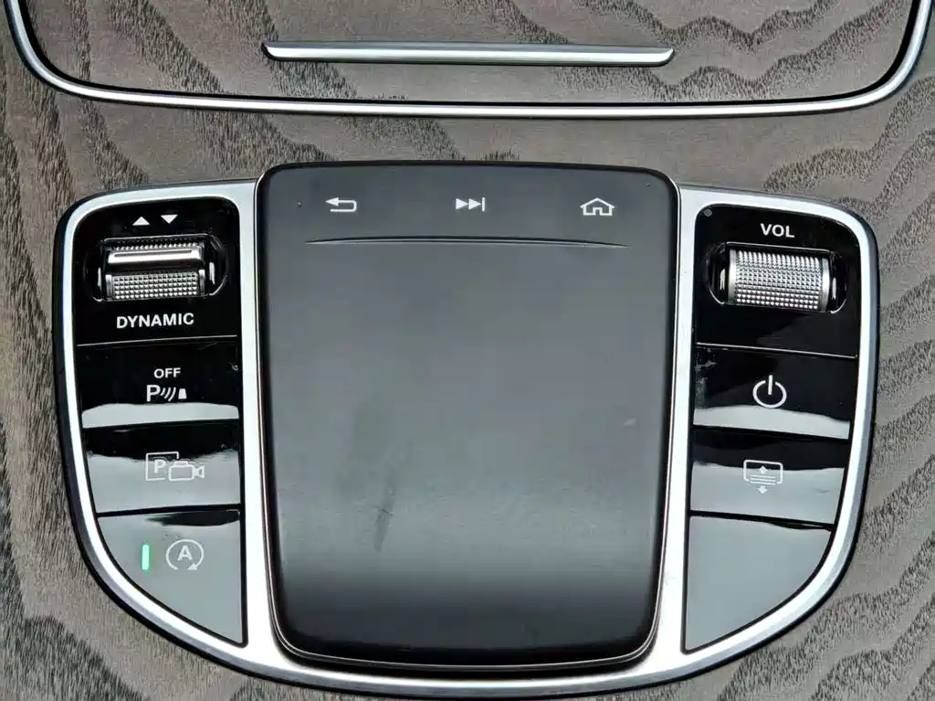 Mercedes-Benz E-Class 2020 — фото 11
