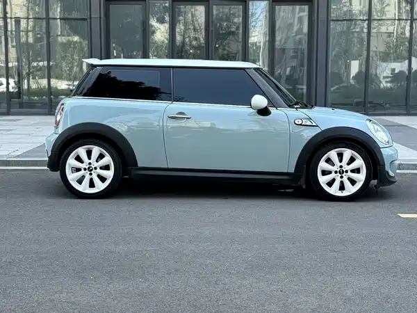 MINI 2013