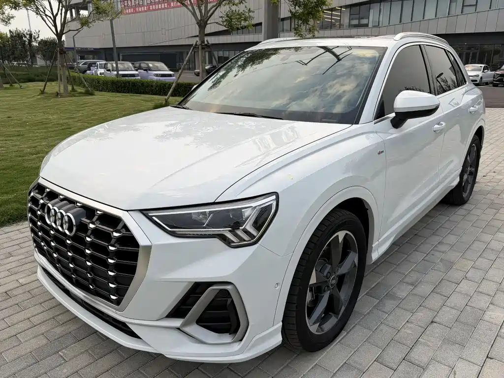 Audi Q3 2023