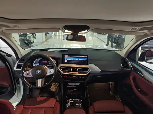 BMW iX3 2023