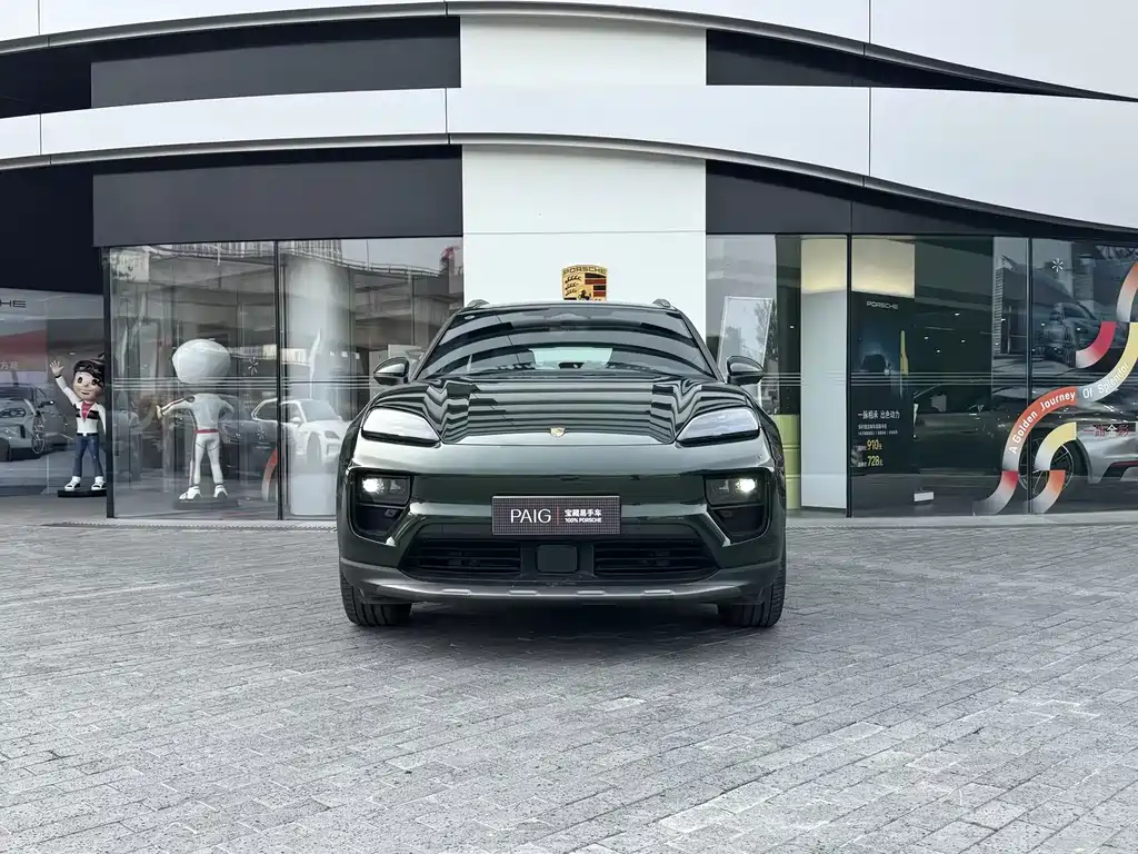 Porsche Macan EV 2025