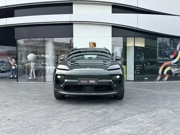 Porsche Macan New Energy 2025