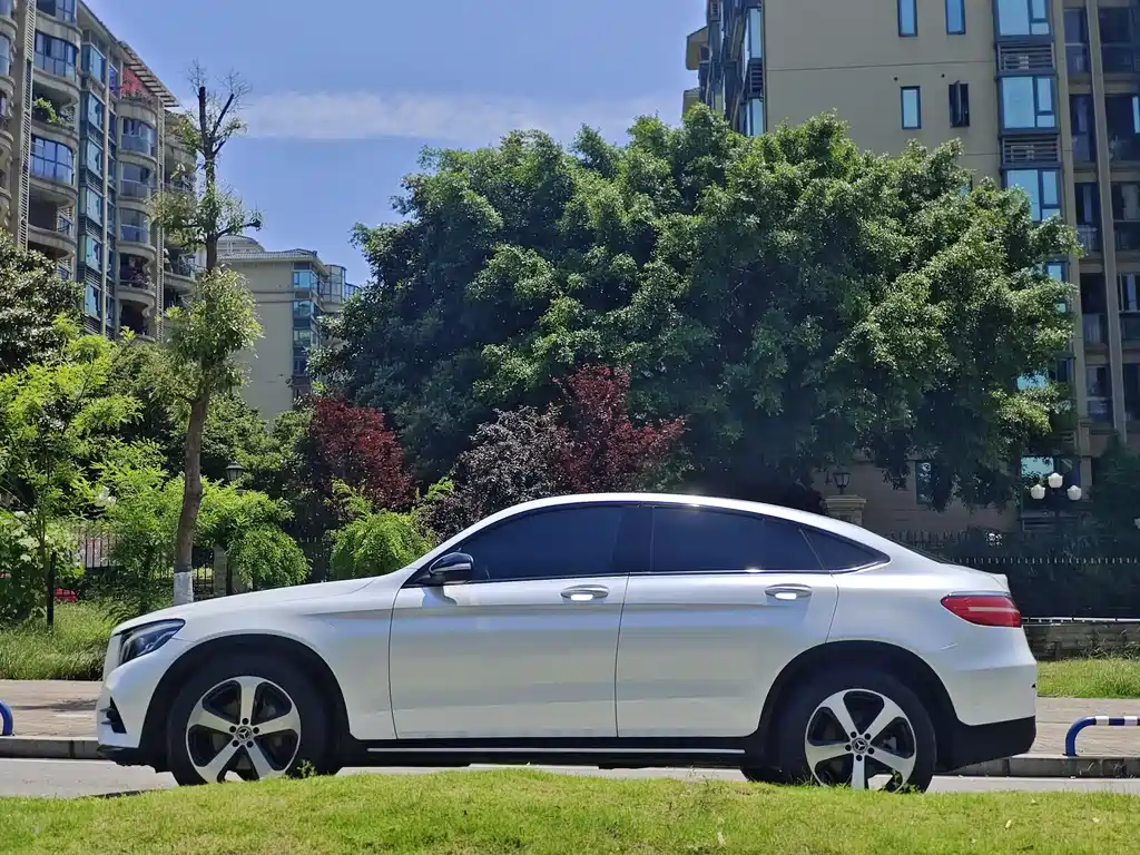 Mercedes-Benz GLC Coupe 2018 — фото 4