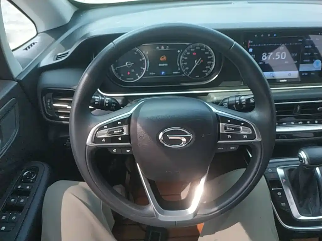 GAC Trumpchi M6 2020 — фото 11