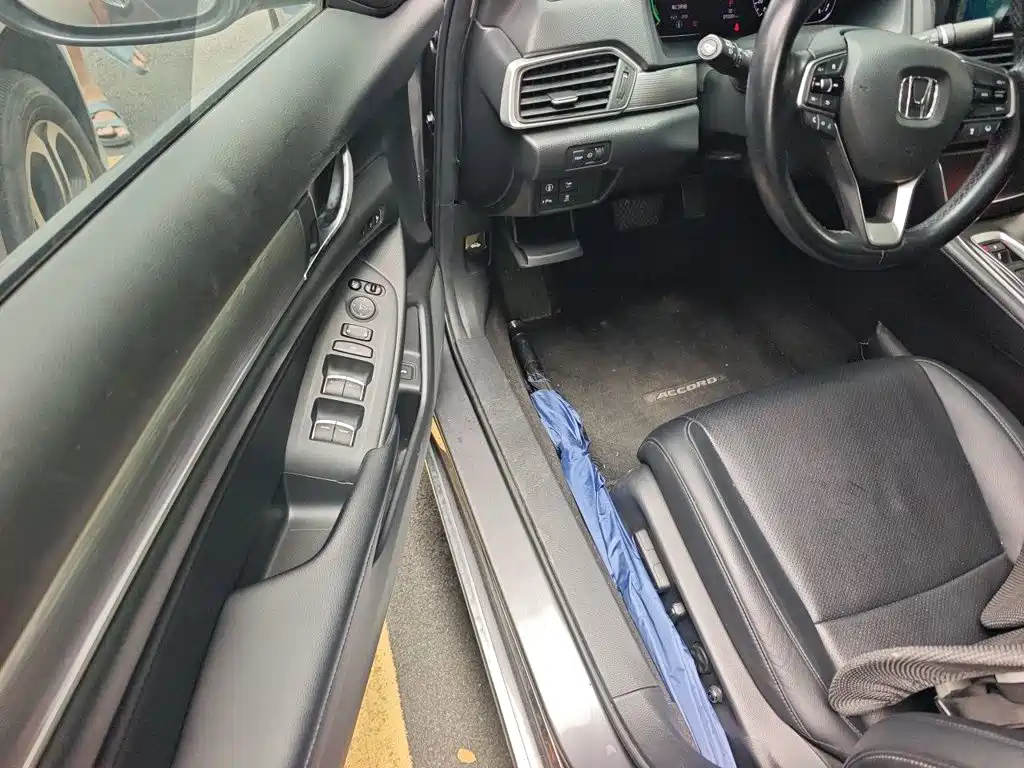Honda Accord 2021 — фото 17