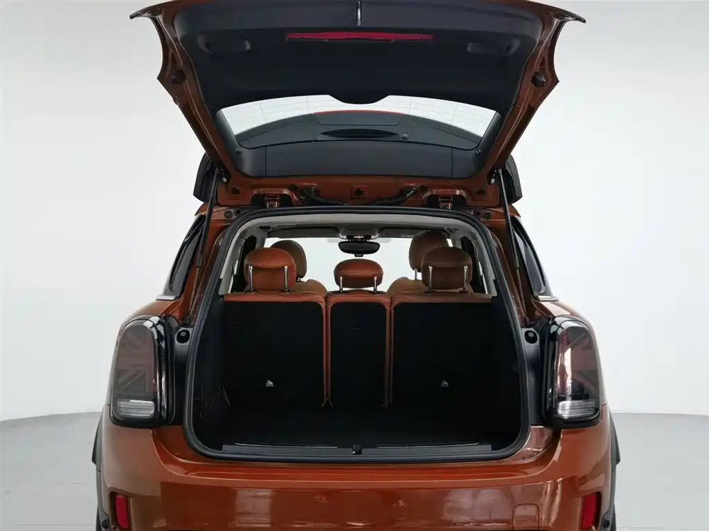MINI Countryman 2017 — фото 16