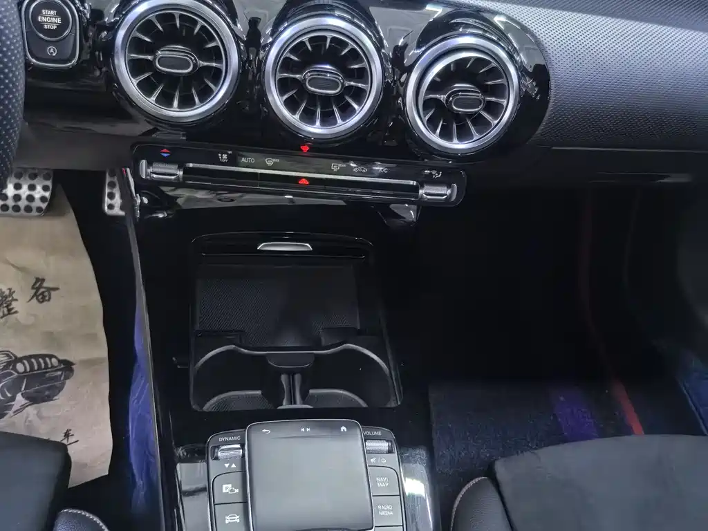 Mercedes-Benz CLA 2021 — фото 11