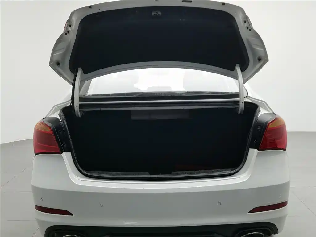 Hyundai Mistra 2015 — фото 16