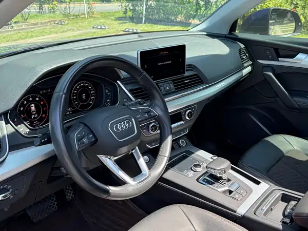 Audi Q5L 2019