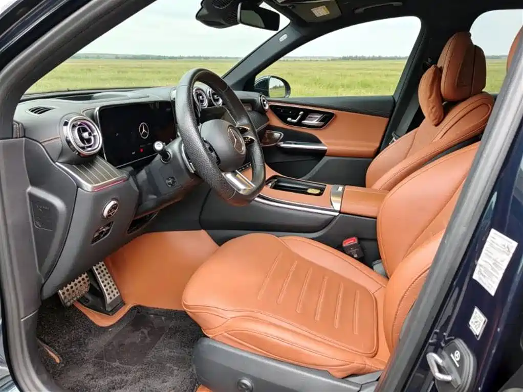 Mercedes-Benz GLC 2023