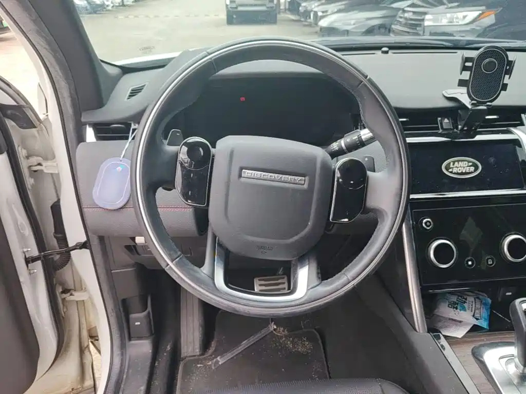 Land Rover Discovery Sport 2021 — фото 11