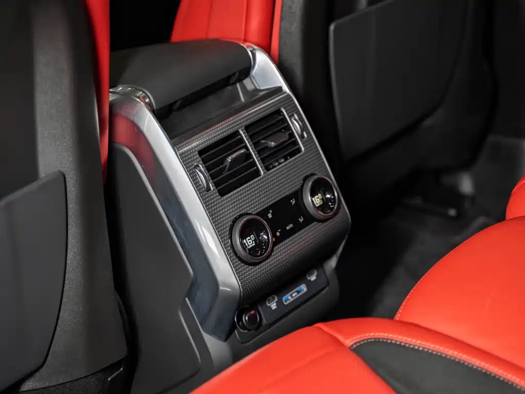 Land Rover Sport 2020 — фото 21