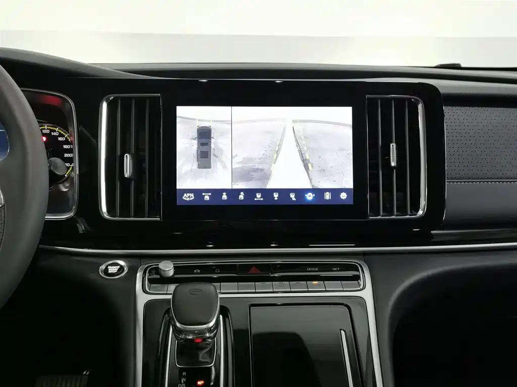 GAC Motor Trumpchi M8 2023 — фото 12