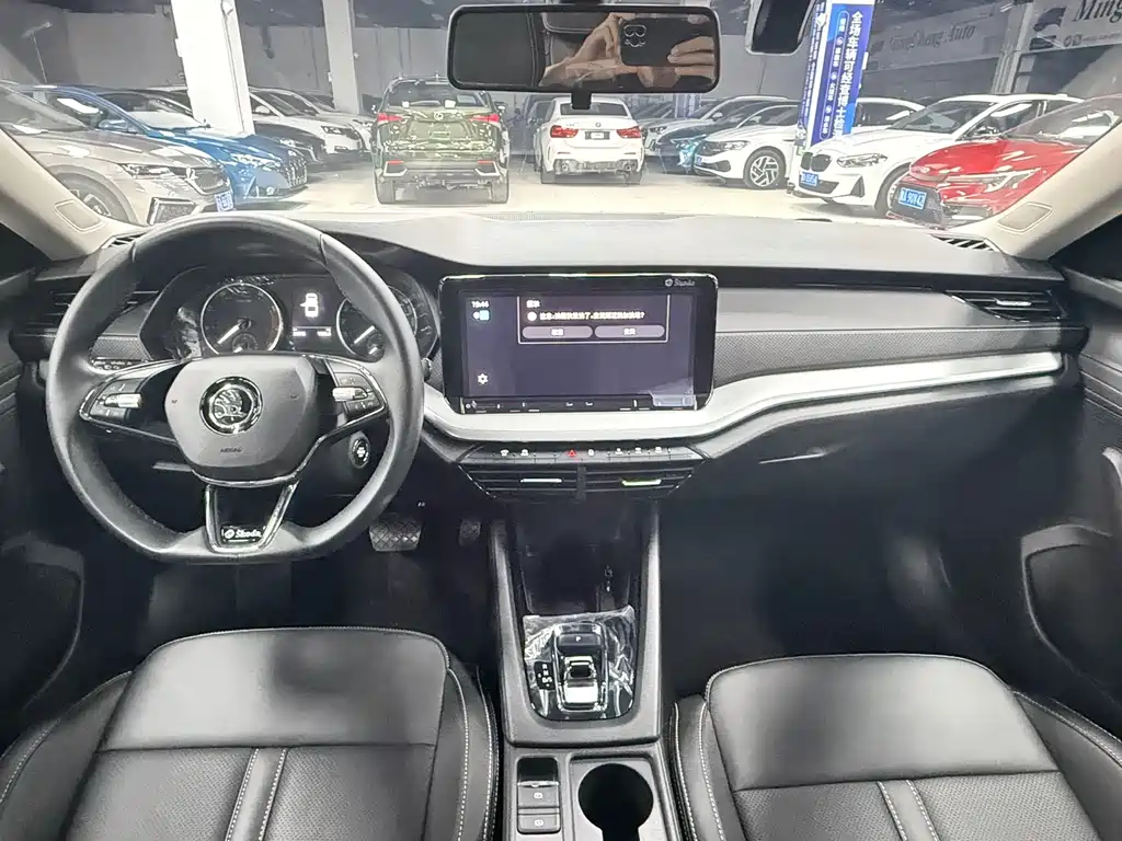Skoda Octavia 2022 — фото 20