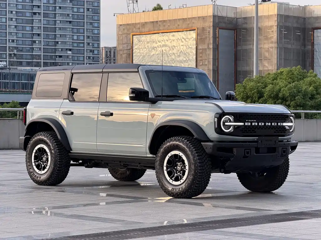 Ford Bronco 2025 — фото 3