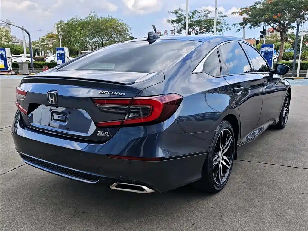 Honda Accord 2022 — фото 4