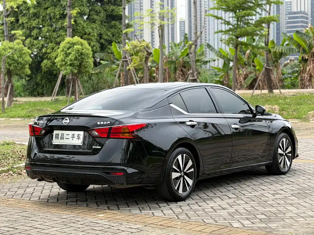 Nissan Teana 2022 — фото 13
