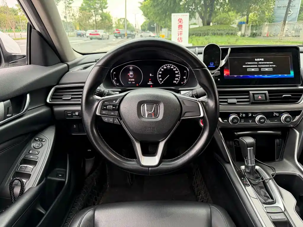 Honda Accord 2022 — фото 14