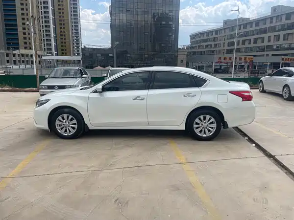 Nissan Teana 2017