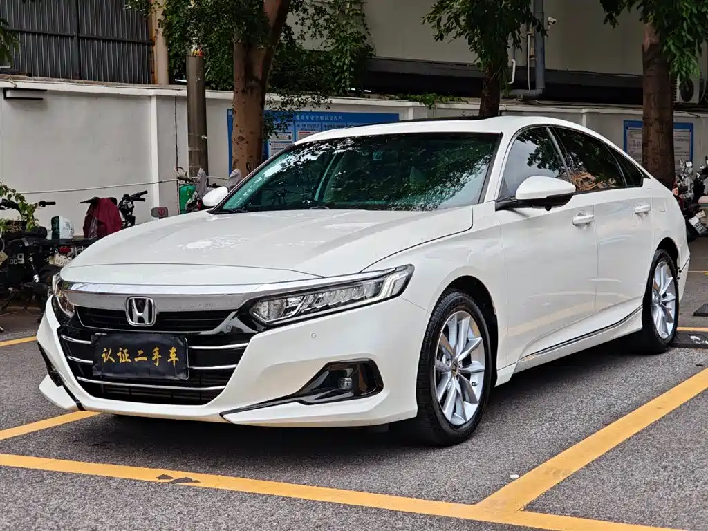 Honda Accord 2022 — фото 1