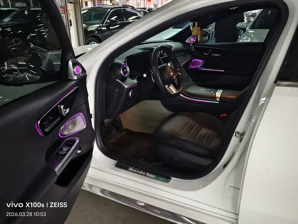 Mercedes-Benz C-Class 2023 — фото 11