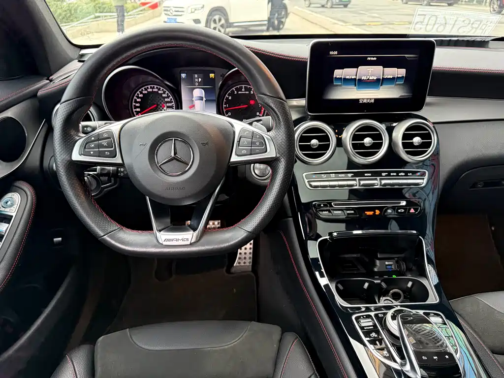 Mercedes-Benz GLC AMG 2019 — фото 13