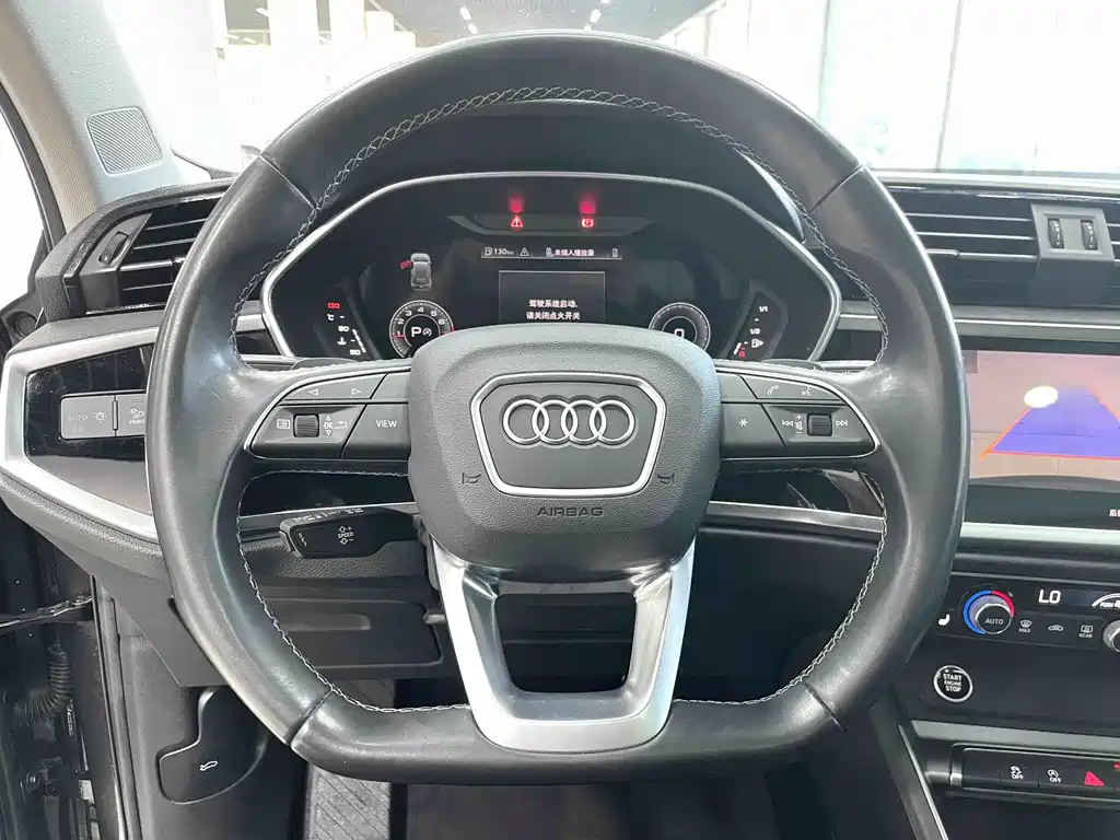 Audi Q3 2022 — фото 8