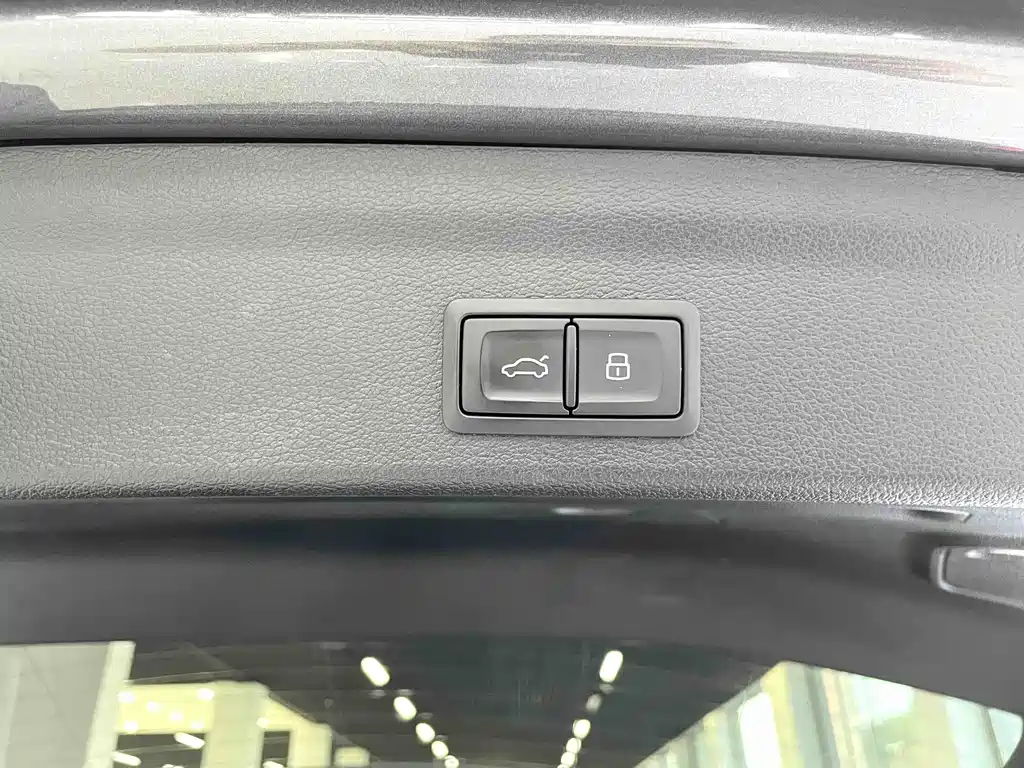 Audi Q3 2022 — фото 18