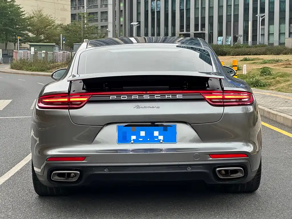 Porsche Panamera 2019 — фото 5