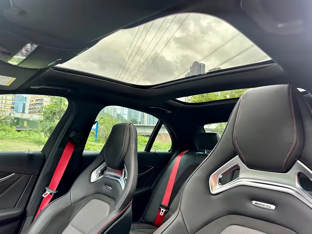 Mercedes-Benz E-Class AMG 2022 — фото 15