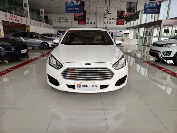 Ford Escort 2018
