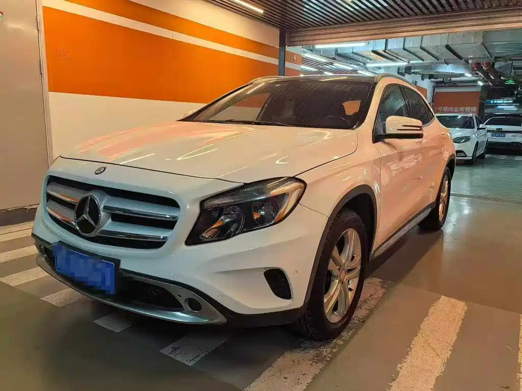 Mercedes-Benz GLA 2016
