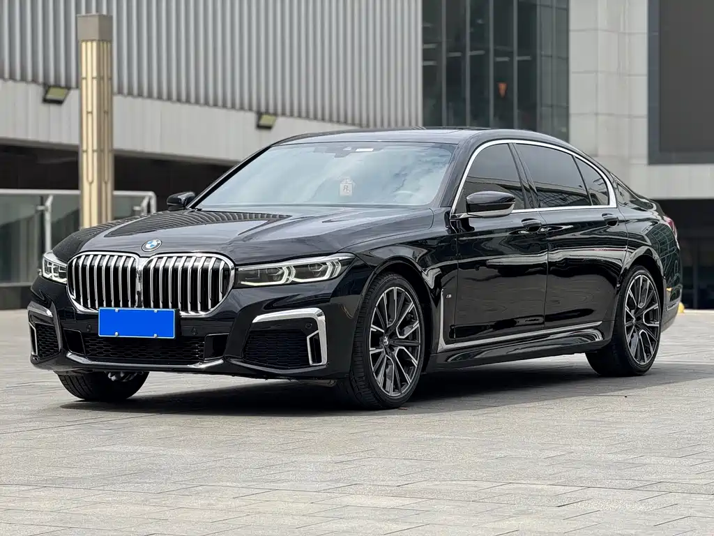 BMW 7 Series 2020 — фото 1