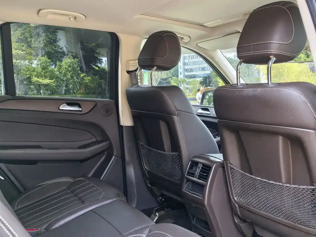 Mercedes-Benz GLE 2018 — фото 16
