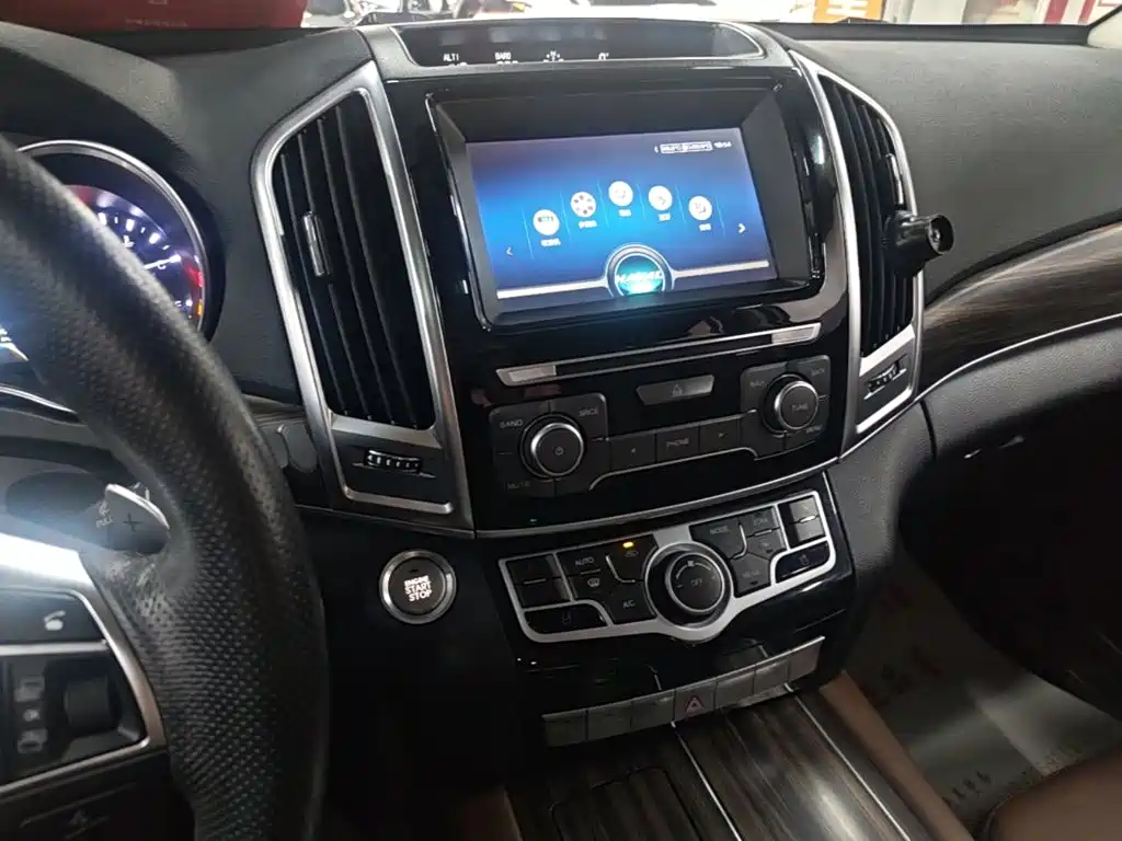 Haval H9 2017 — фото 13