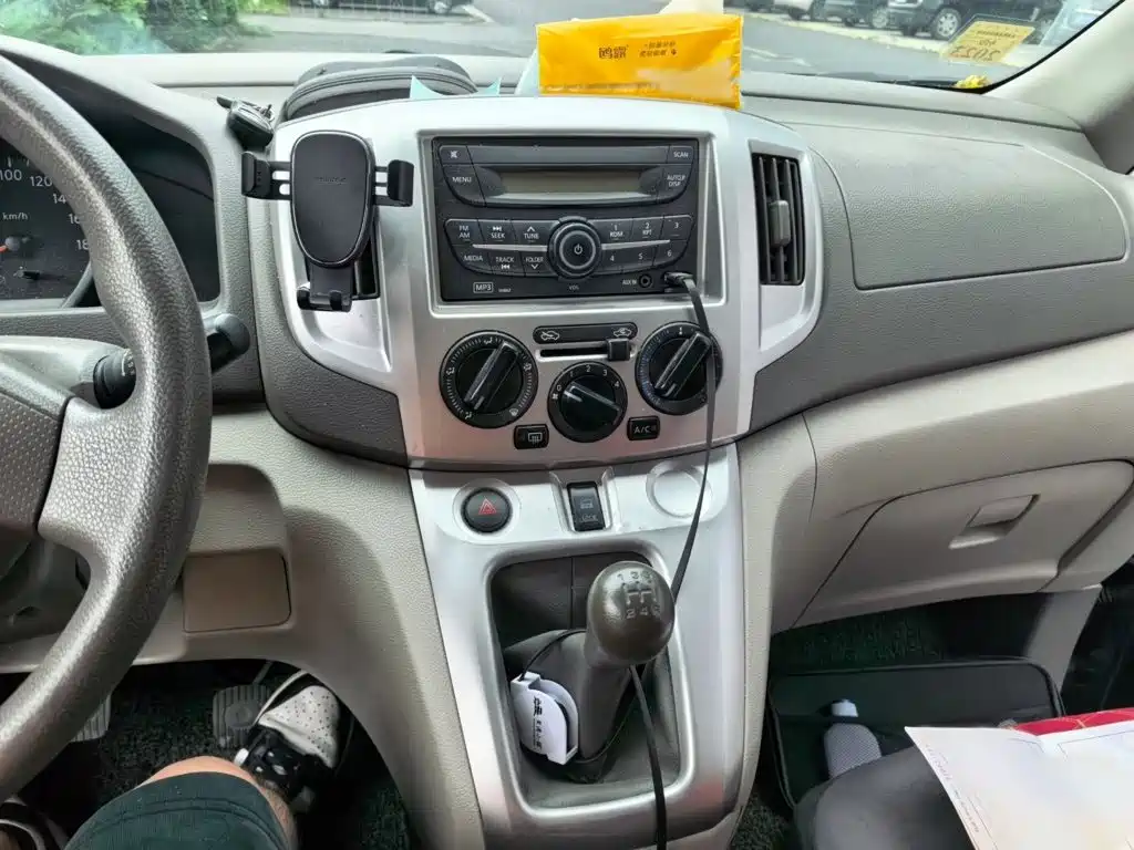 Nissan NV200 2017