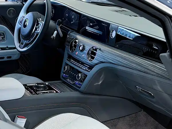 Rolls-Royce The Shining 2024